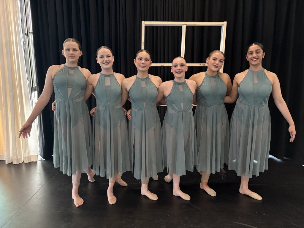 8 Dance